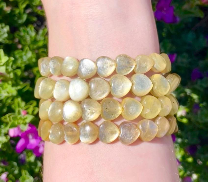 Flashy Golden Mica Heart Bracelet